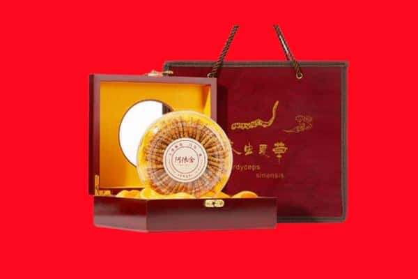 收购资讯:聂拉木县回收冬虫夏草是按克吗